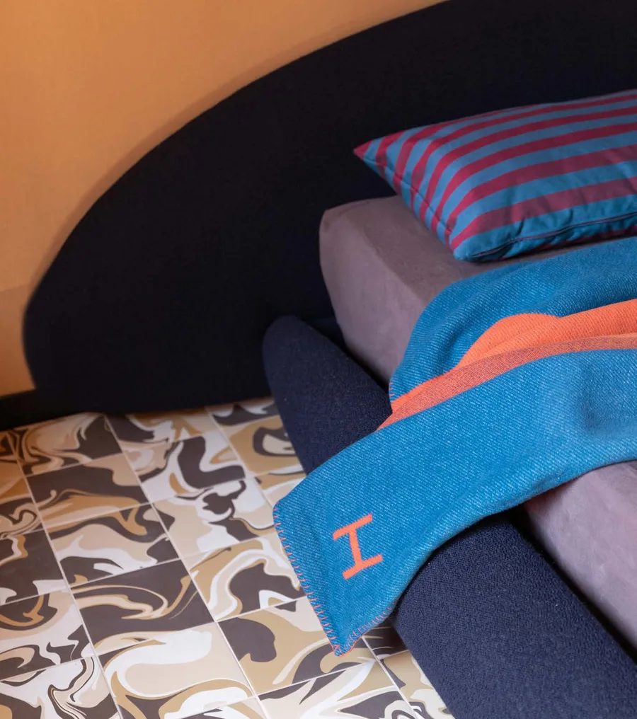Letto Rom-eo di Softhouse, arredamento di lusso per camera da letto