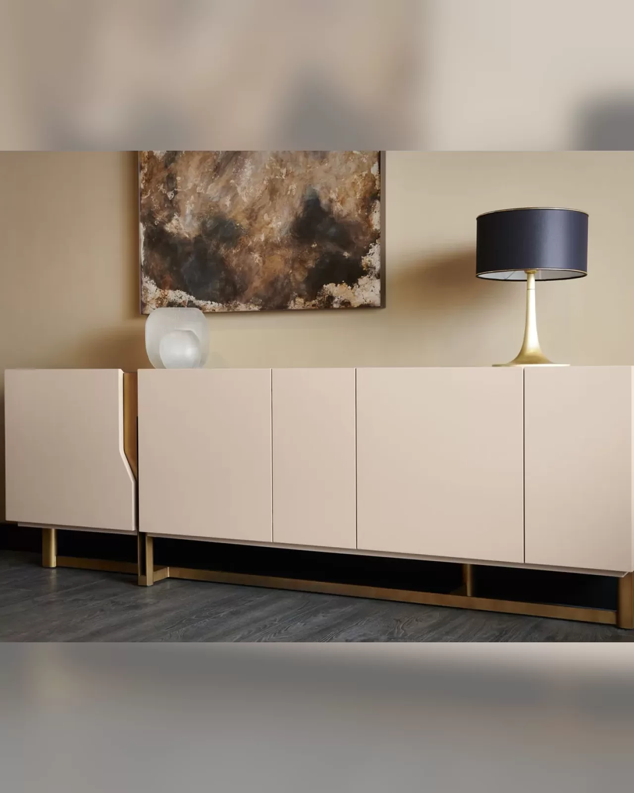 Mirage luxury sideboard by Cantori, 245 cm wide and 83 cm high, in a high-end Italian interior