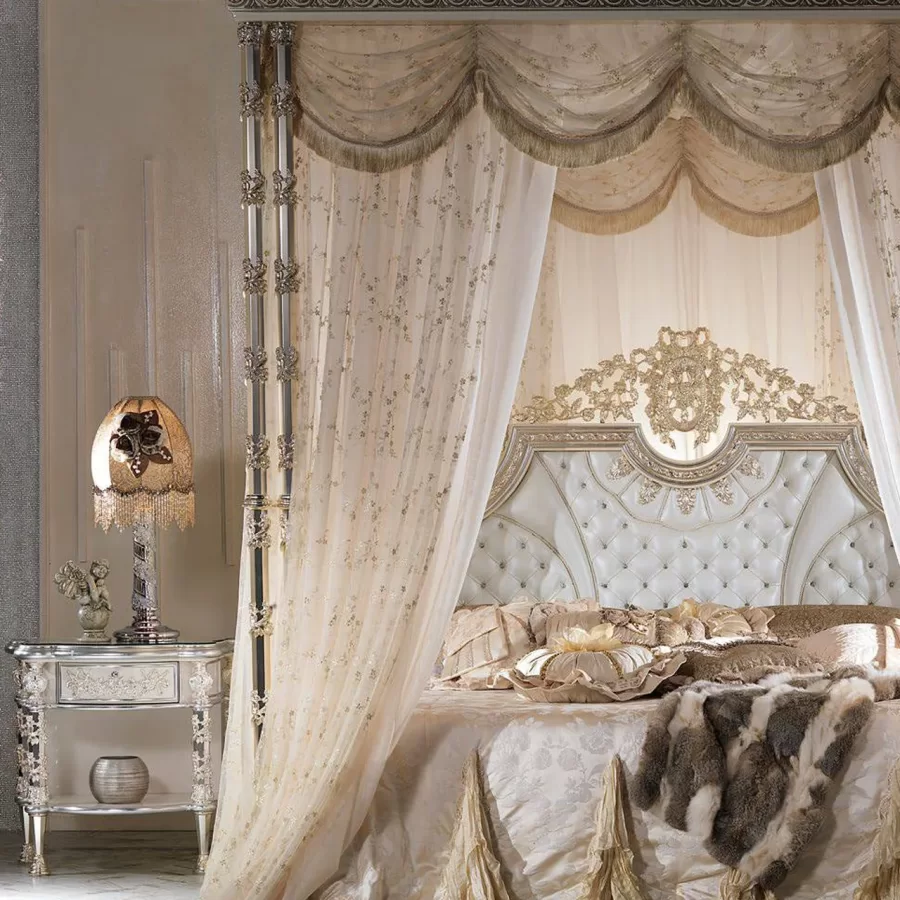 Royal Canopy Bed RY061C by Cappelletti, luxury bed, made to order in Italy