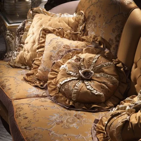 Royal Two-Seater Sofa RY172