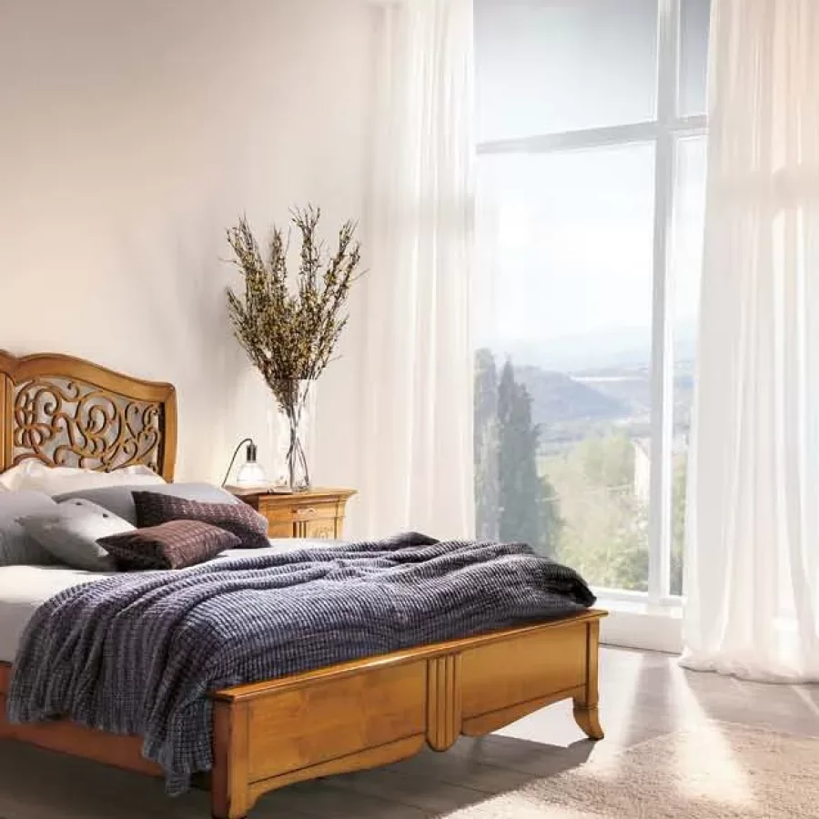 New Deco Fretworked Bed by Francesco Pasi, luxury bed, for a 160 x 200 cm mattress
