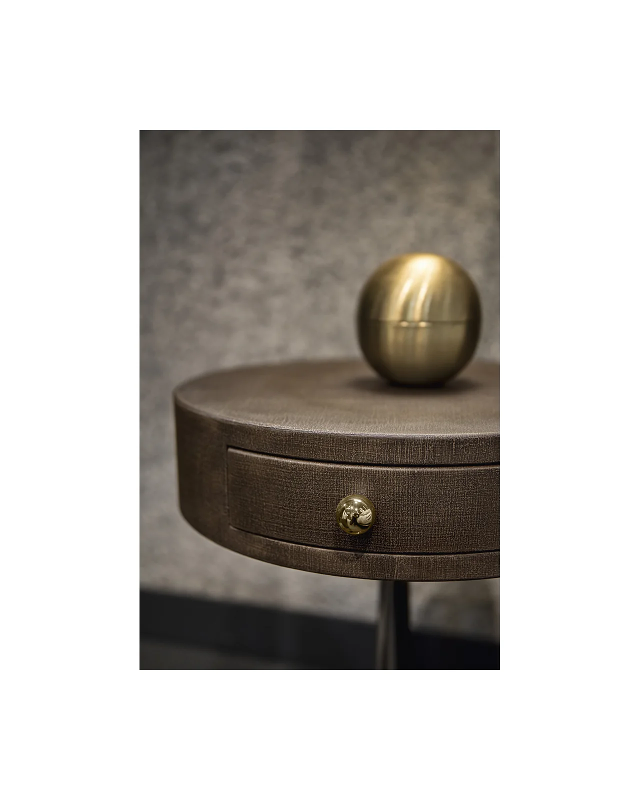 City tamburino side table by Cantori, in an interior setting, photo 3 of 4