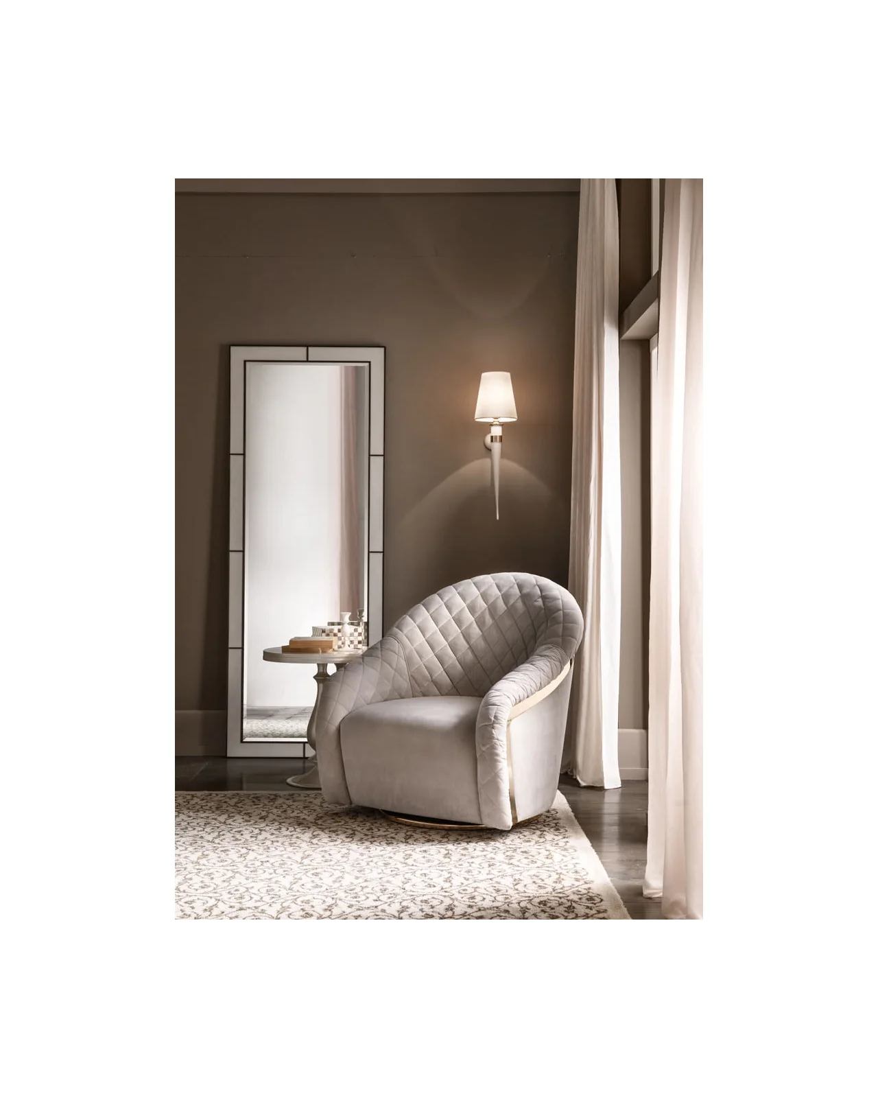 Portofino armchair by Cantori, in an interior setting, photo 3 of 4