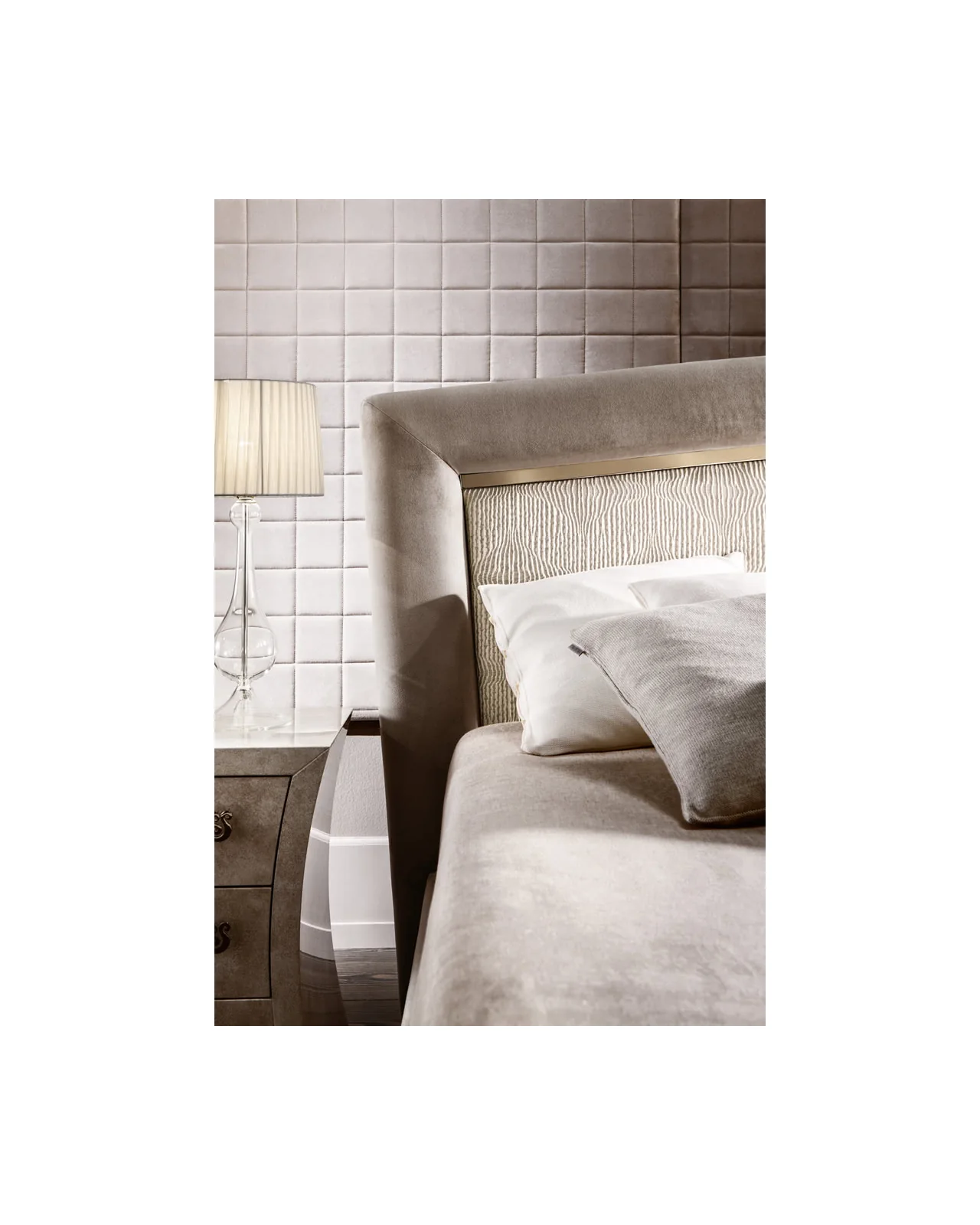 Portofino bed by Cantori, in an interior setting, photo 2 of 3