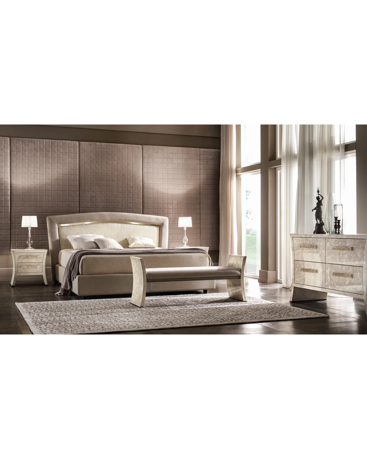 Portofino bed by Cantori, in an interior setting, photo 3 of 3