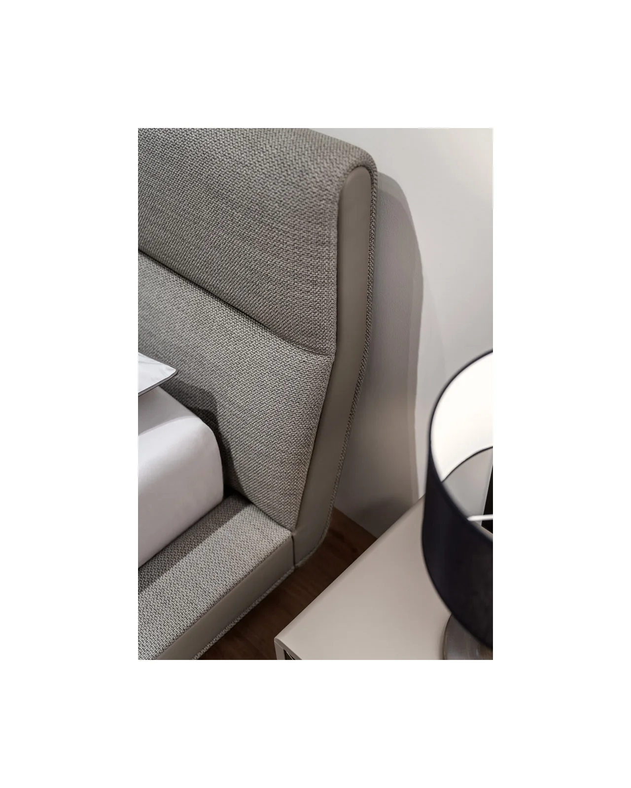 Sharon bed by Cantori, in an interior setting, photo 6 of 11