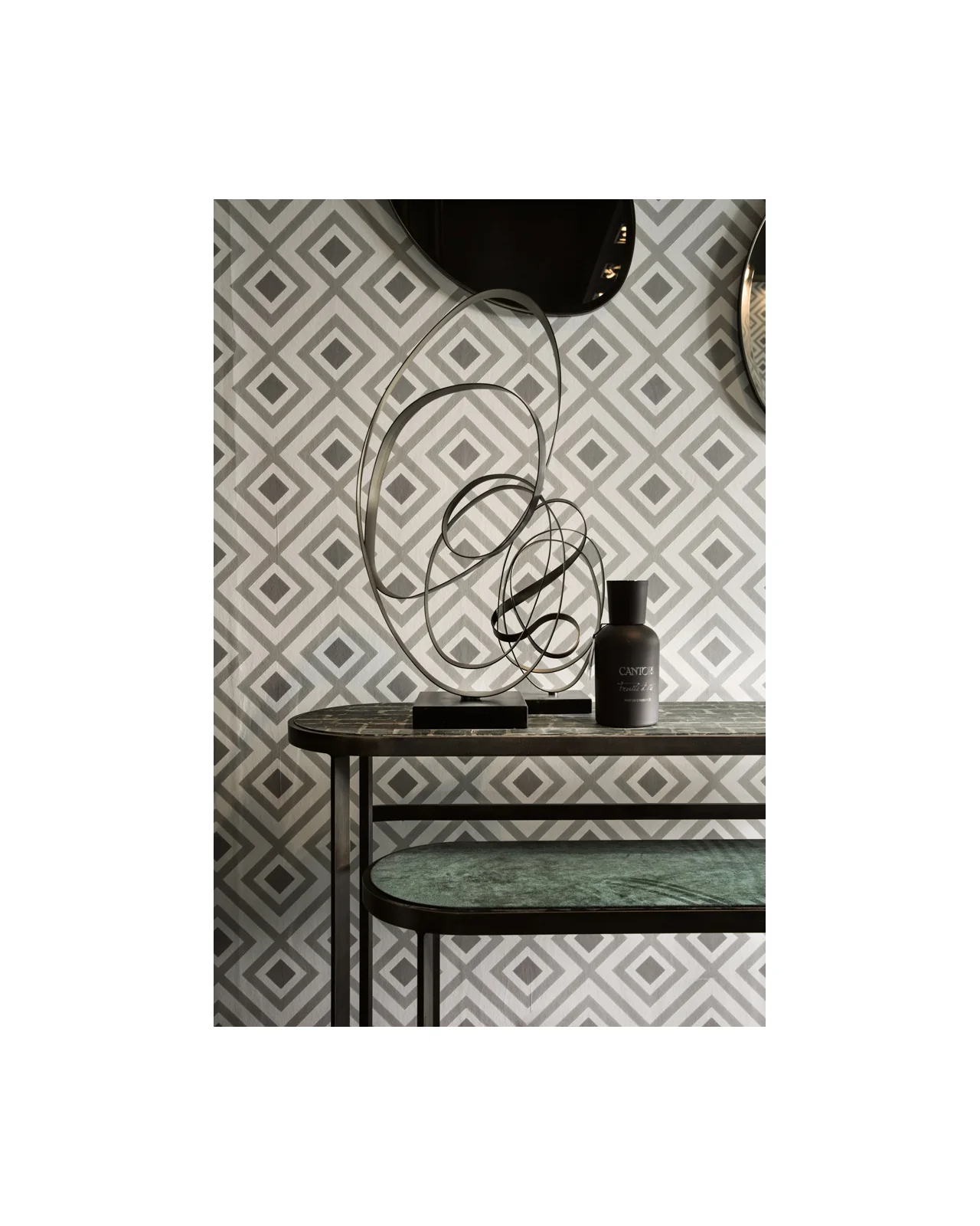 Venezia console table by Cantori, in an interior setting, photo 5 of 6