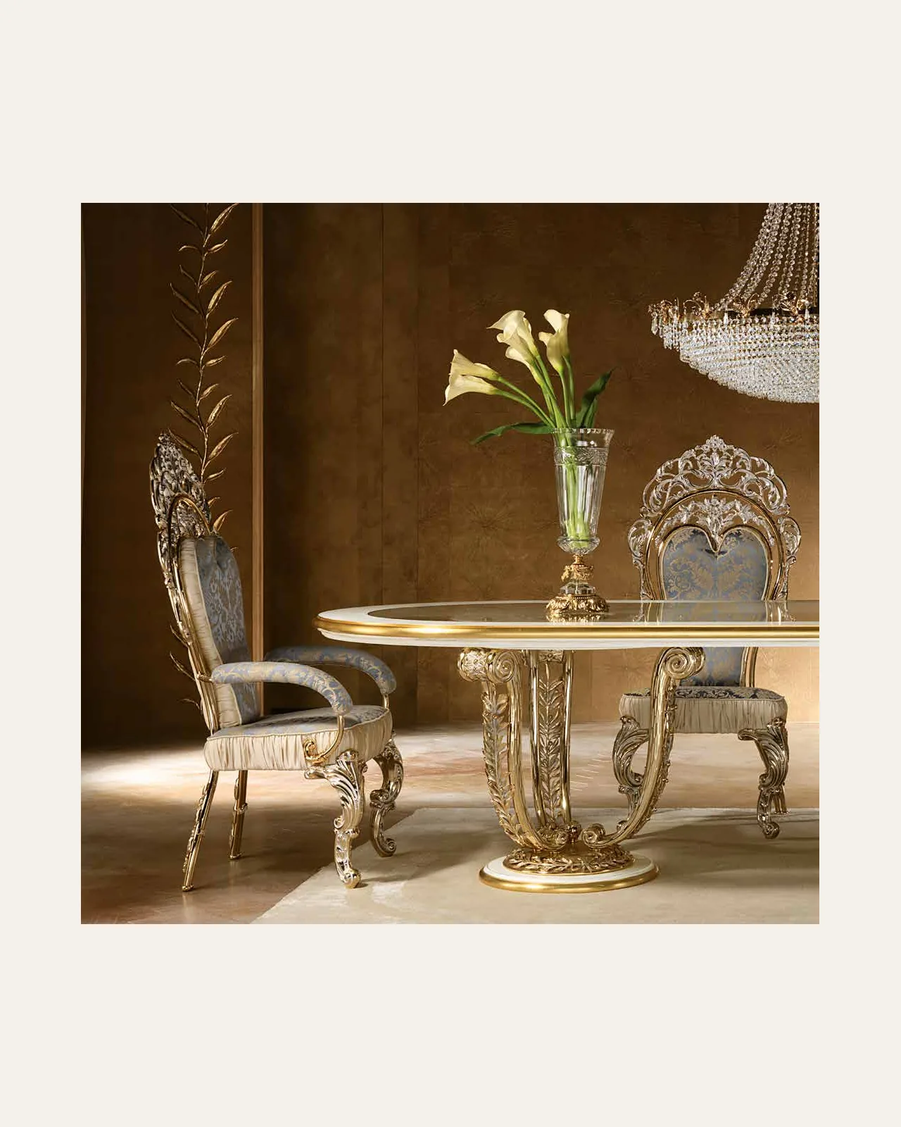 Sedia da pranzo Aida in metallo RY013, collezione Aida di Cappelletti, sedia da pranzo classica italiana in una sala da pranzo classica, foto 4 di 6