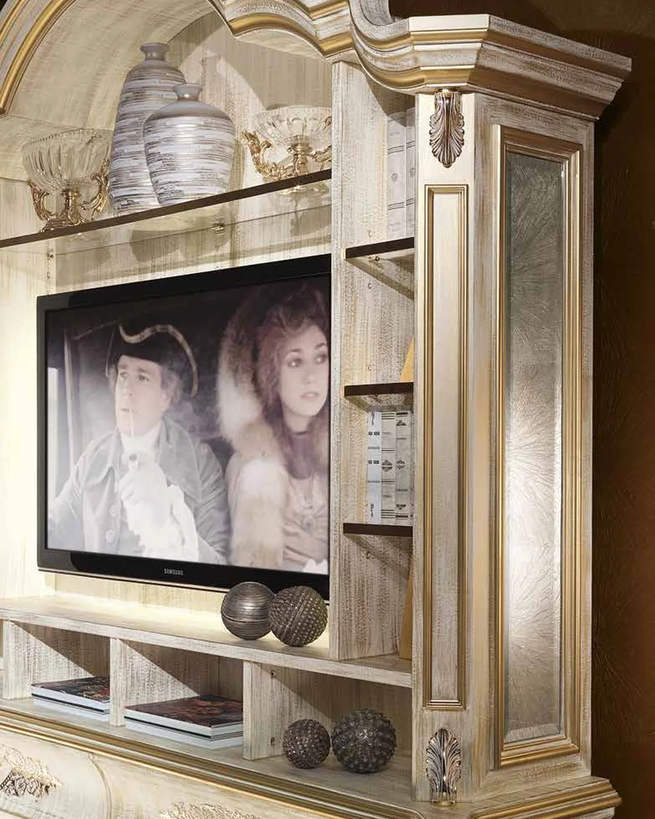 Mobile TV al plasma Aida AD238, collezione Aida di Cappelletti, mobile TV classico italiano, dettaglio, foto 2 di 2