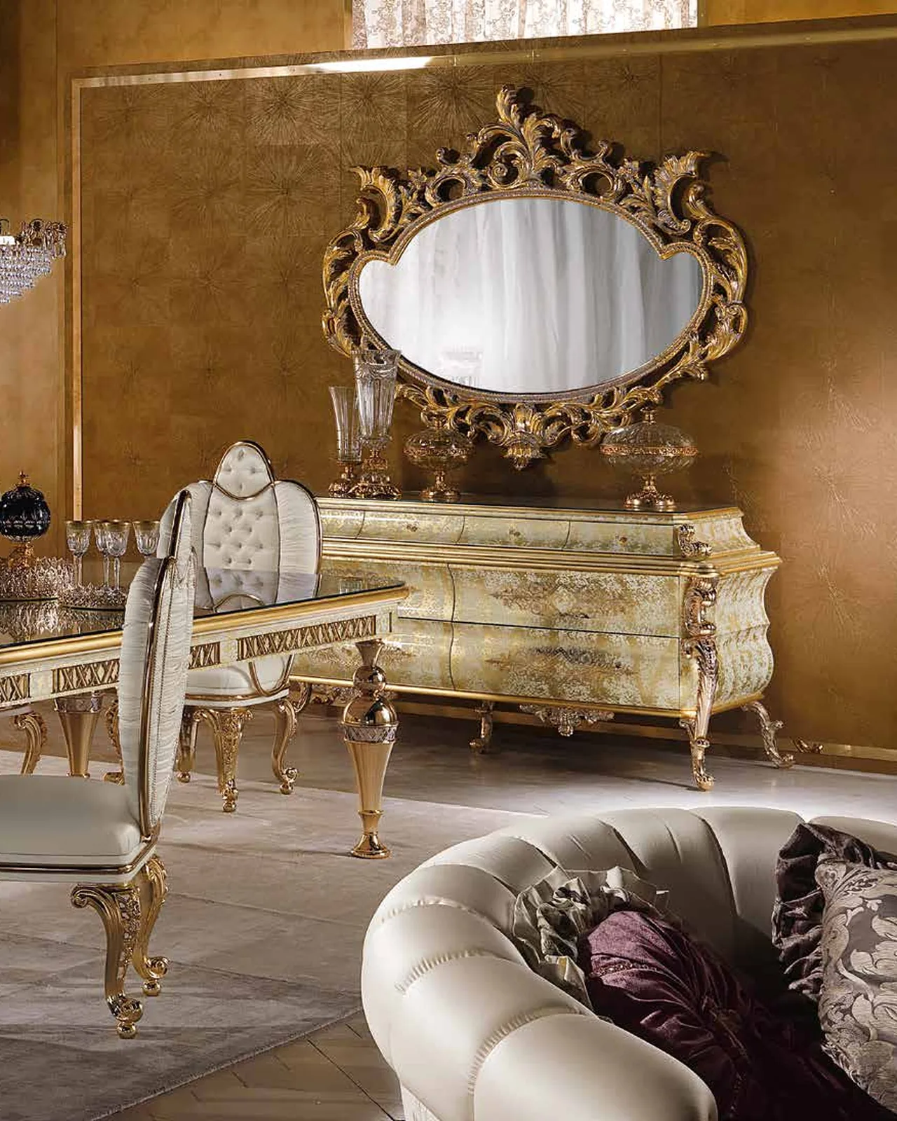 Credenza Aida AD038, collezione Aida di Cappelletti, credenza classica italiana in una sala da pranzo classica, foto 3 di 4