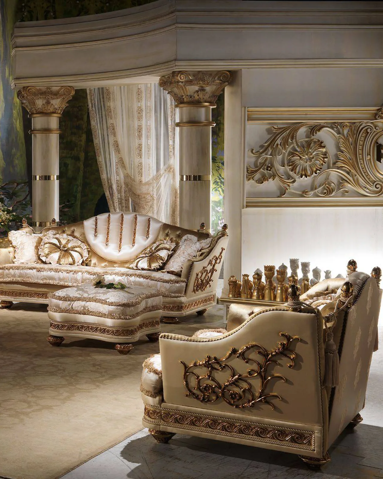 Royal Armchair RY071, Cappelletti Royal collection, classic Italian armchair in a classic living room setting, photo 3 of 4