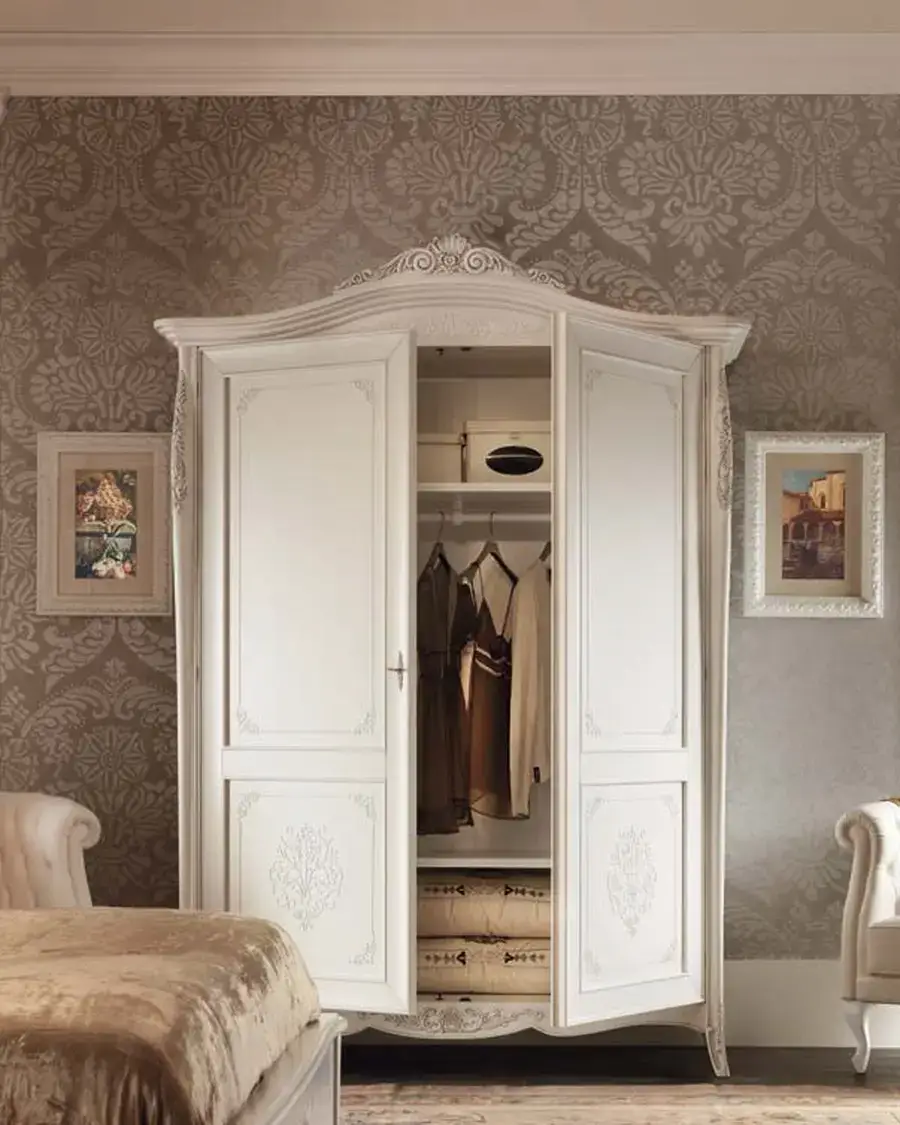 Gran Guardia Wardrobe 2067, finish BI, photo 1 of 2
