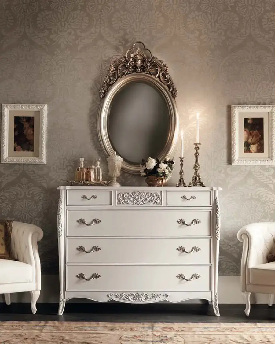 Gran Guardia Mirror 2105 by Francesco Pasi, hand-carved cherry furniture for the living room