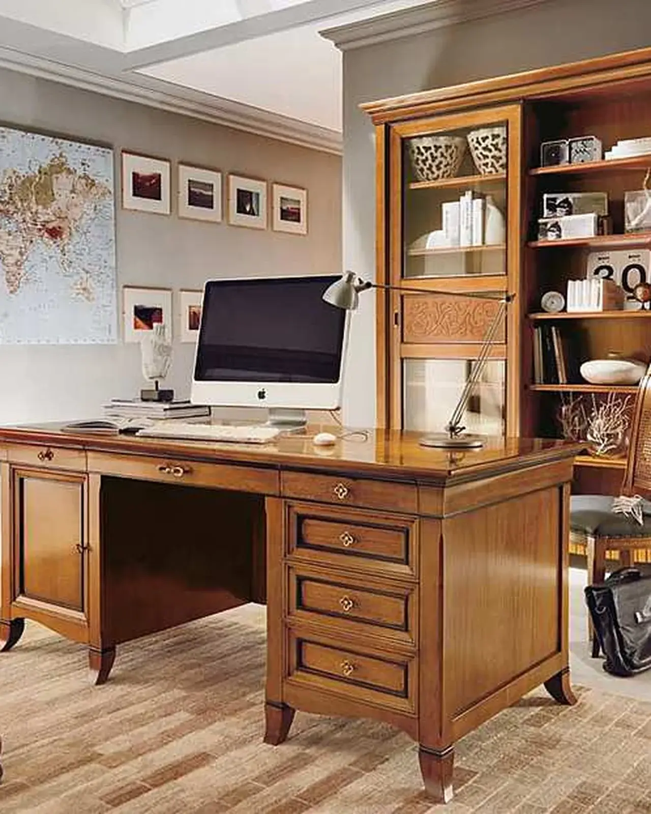 Scrivania New Deco, piano in pelle, foto 4 di 4