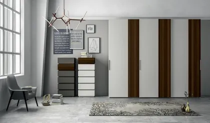 Armadio moderno per camera da letto EM37, misura 305 cm: 4.500