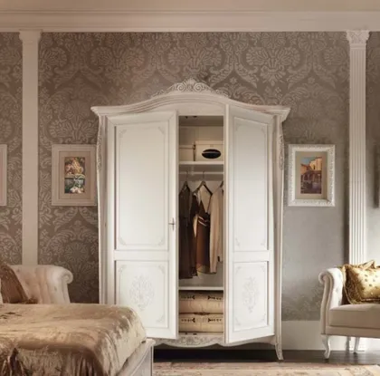 Classic wooden wardrobe Gran Guardia collection 2067