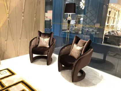 Poltroncina Gattopardo in esclusivo velluto leopardato, design italiano moderno e deciso, negozio di mobili italiani