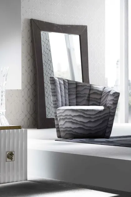 VISION OCCASIONAL ARM CHAIR