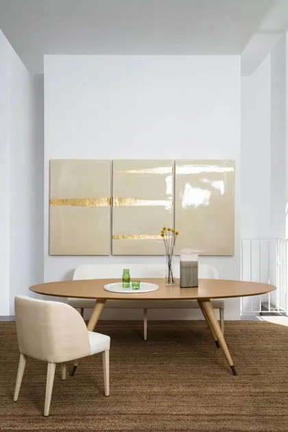 Tavolo da pranzo CUPERTINO, sedia da pranzo COLETTE, dettaglio